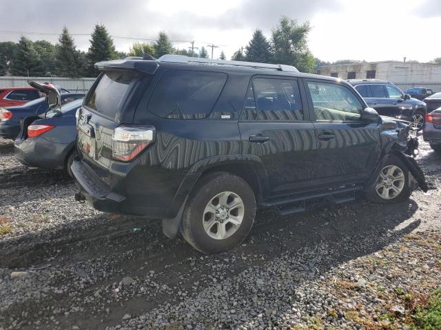 Photo 2 VIN: JTEBU5JR9J5601561 - TOYOTA 4RUNNER SR 