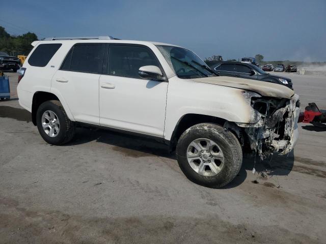 Photo 3 VIN: JTEBU5JR9J5605075 - TOYOTA 4RUNNER 