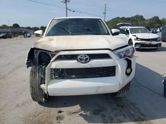 Photo 4 VIN: JTEBU5JR9J5605075 - TOYOTA 4RUNNER 