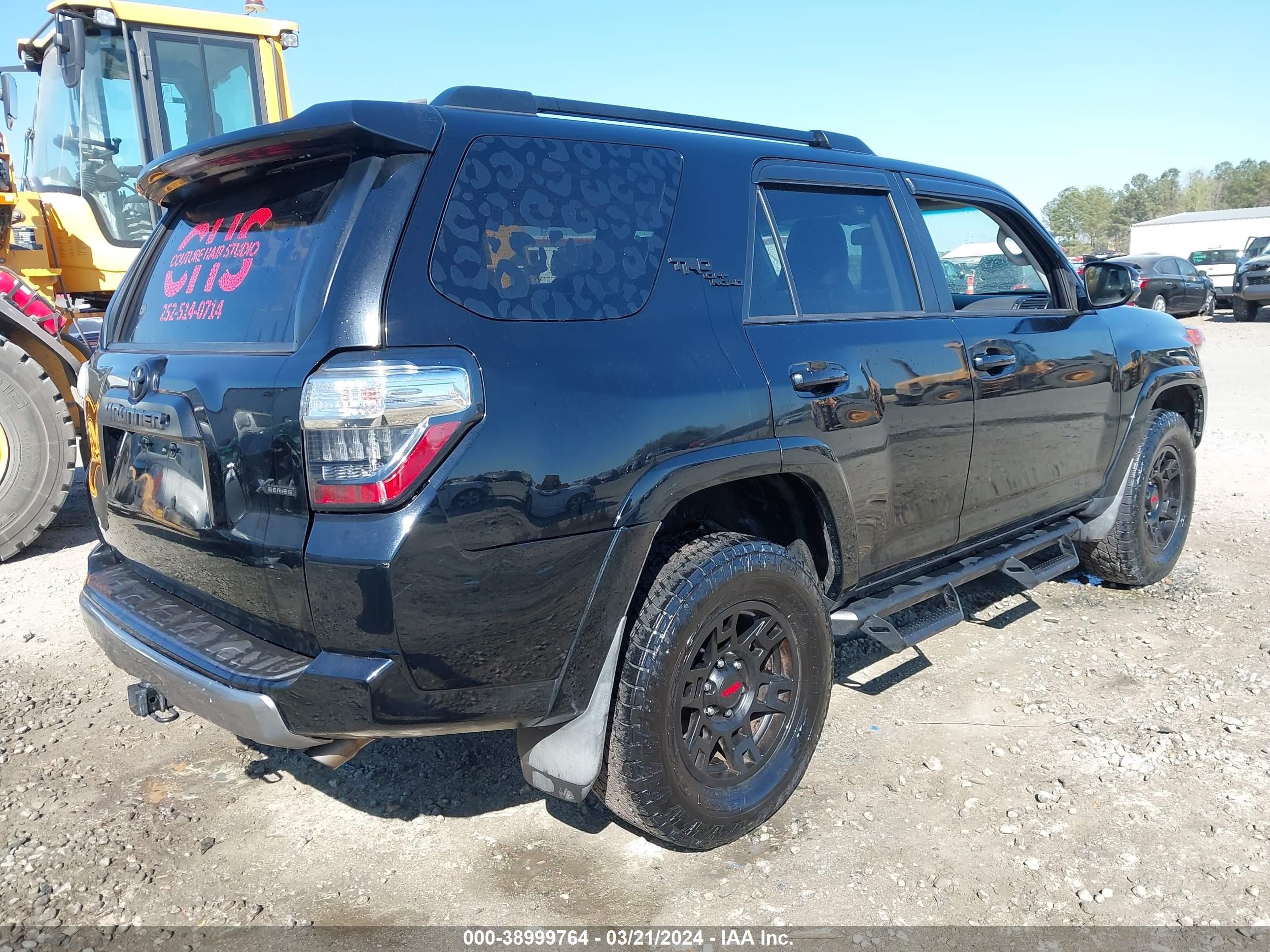 Photo 3 VIN: JTEBU5JR9K5669425 - TOYOTA 4RUNNER 