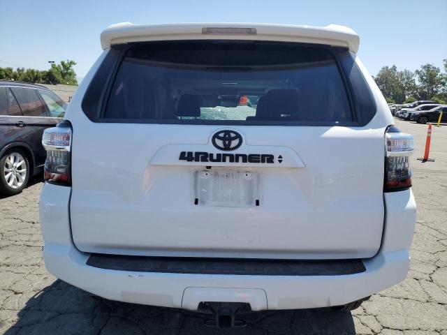 Photo 5 VIN: JTEBU5JR9L5739099 - TOYOTA 4RUNNER SR 