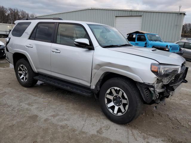 Photo 3 VIN: JTEBU5JR9L5759465 - TOYOTA 4RUNNER 