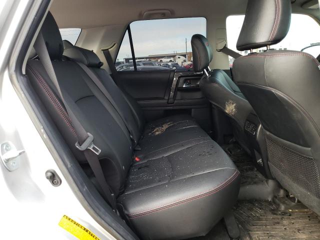 Photo 9 VIN: JTEBU5JR9L5817235 - TOYOTA 4RUNNER SR 