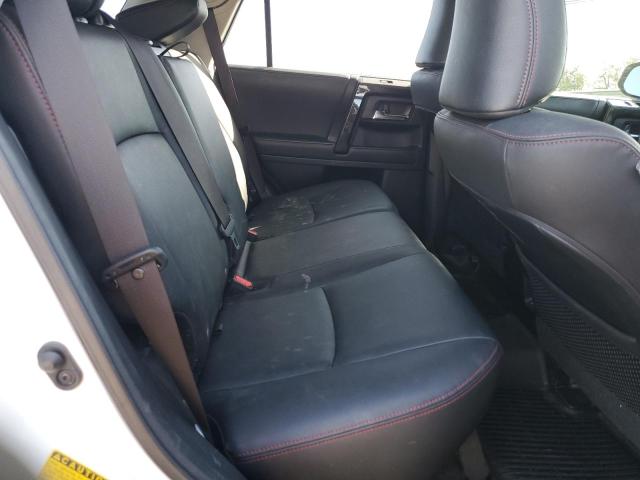 Photo 9 VIN: JTEBU5JR9L5820443 - TOYOTA 4RUNNER SR 