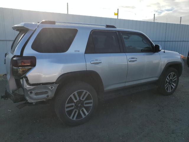 Photo 2 VIN: JTEBU5JRXB5062675 - TOYOTA 4RUNNER SR 