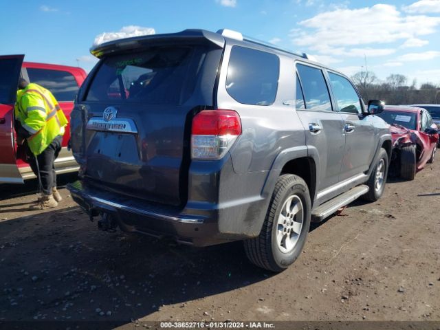 Photo 3 VIN: JTEBU5JRXB5076933 - TOYOTA 4RUNNER 