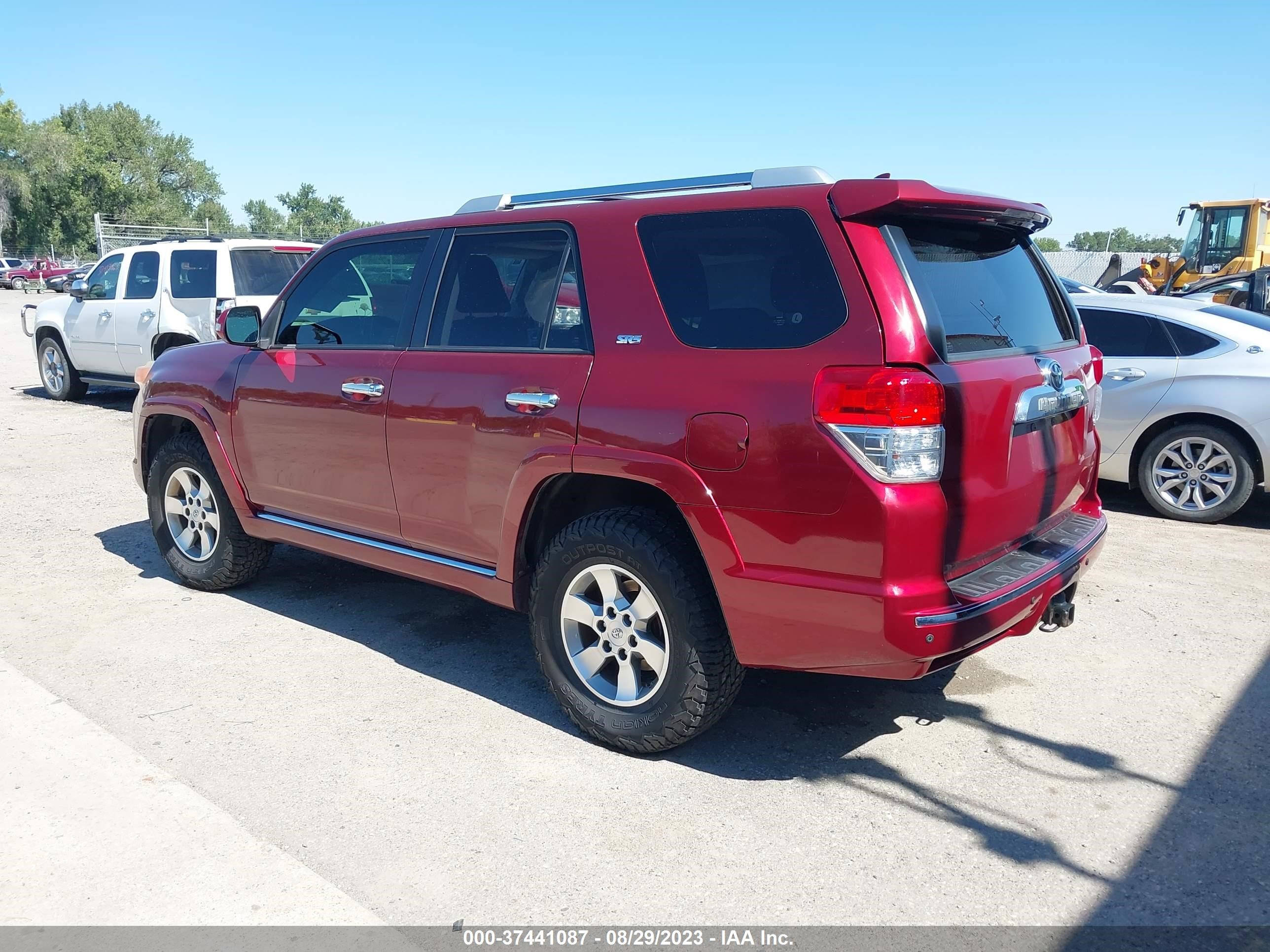 Photo 2 VIN: JTEBU5JRXD5117192 - TOYOTA 4RUNNER 