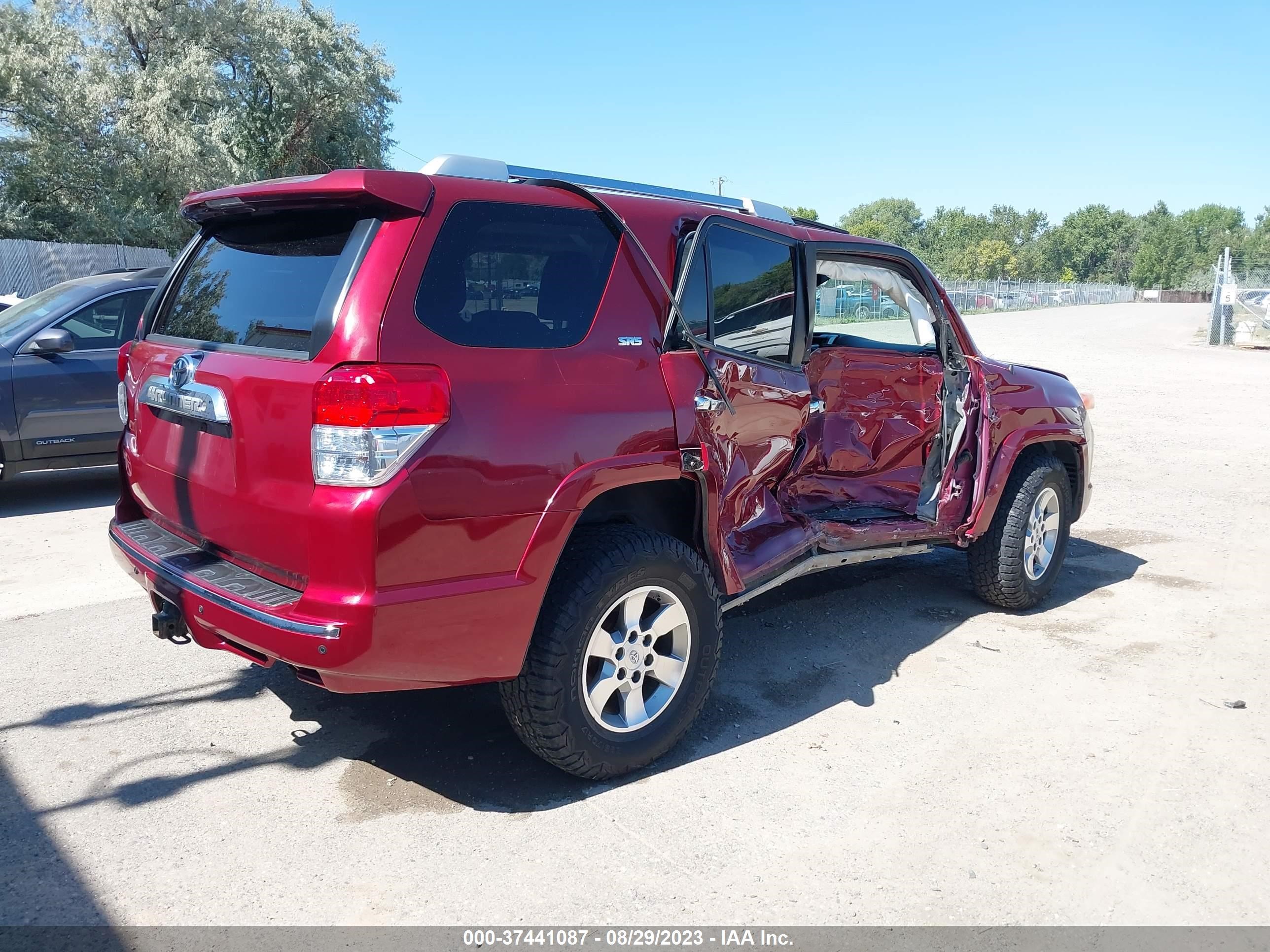 Photo 3 VIN: JTEBU5JRXD5117192 - TOYOTA 4RUNNER 