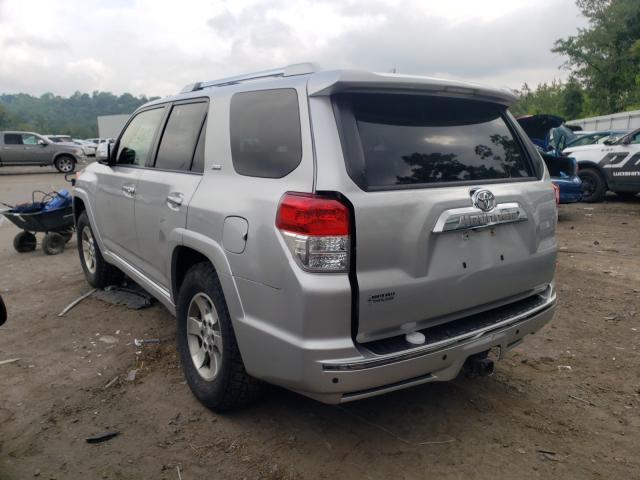 Photo 2 VIN: JTEBU5JRXD5137703 - TOYOTA 4RUNNER SR 