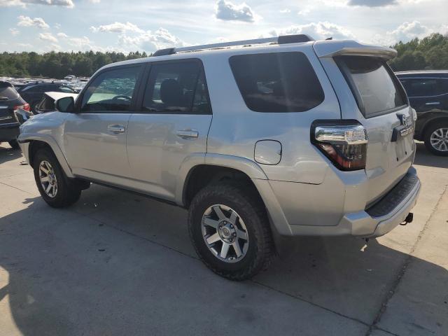 Photo 1 VIN: JTEBU5JRXF5233463 - TOYOTA 4RUNNER SR 