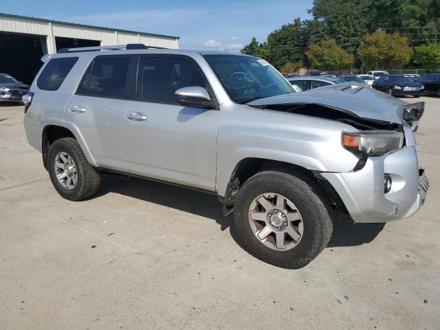 Photo 3 VIN: JTEBU5JRXF5233463 - TOYOTA 4RUNNER SR 