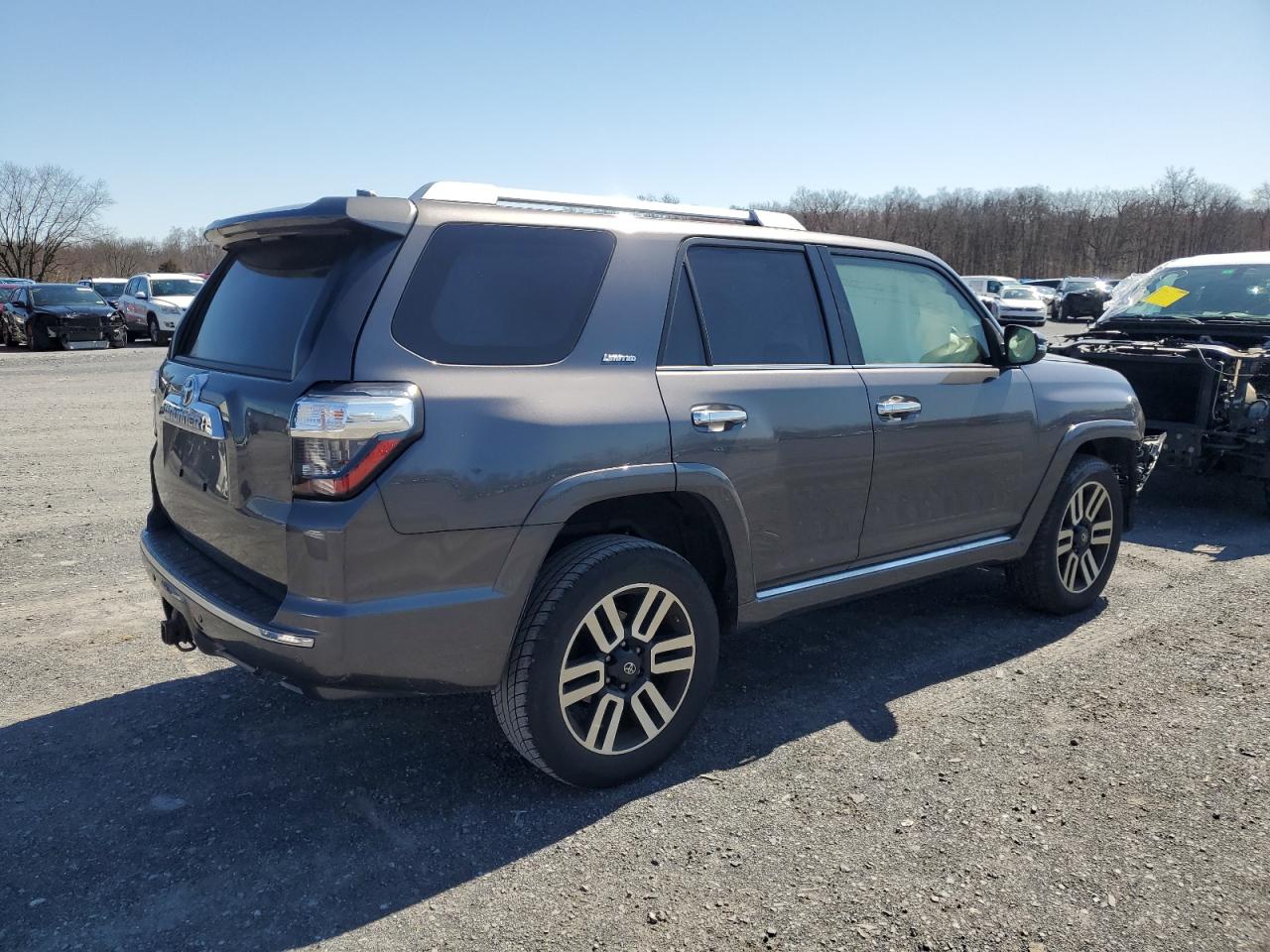 Photo 2 VIN: JTEBU5JRXG5301553 - TOYOTA 4RUNNER 