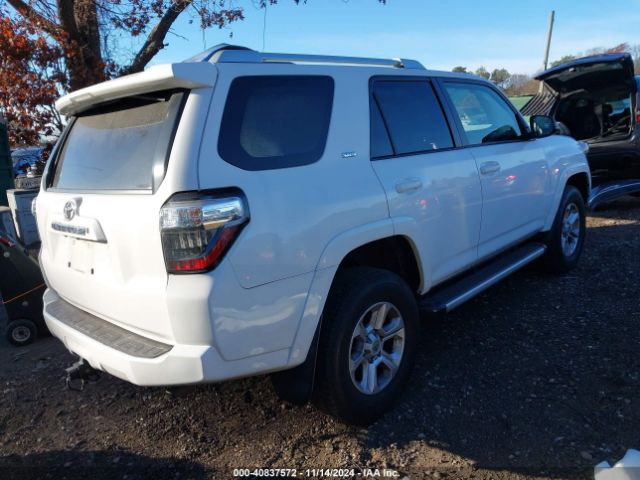 Photo 3 VIN: JTEBU5JRXH5413609 - TOYOTA 4RUNNER 