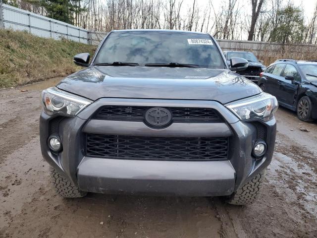 Photo 4 VIN: JTEBU5JRXH5431477 - TOYOTA 4RUNNER SR 