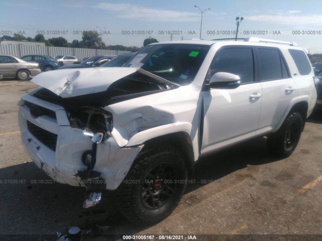 Photo 1 VIN: JTEBU5JRXH5438686 - TOYOTA 4RUNNER 