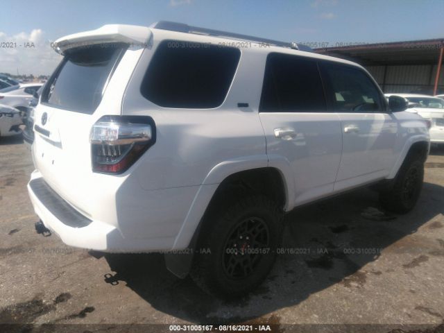 Photo 3 VIN: JTEBU5JRXH5438686 - TOYOTA 4RUNNER 