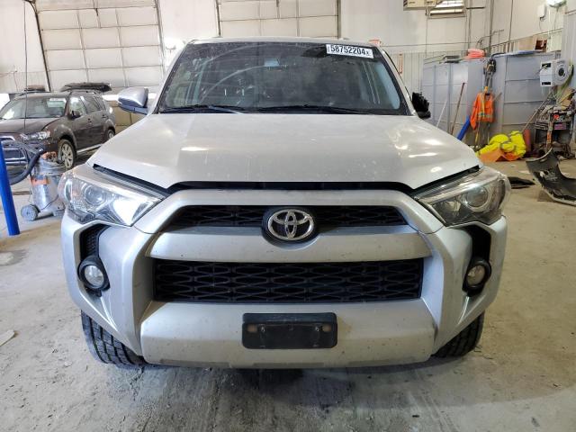 Photo 4 VIN: JTEBU5JRXJ5524201 - TOYOTA 4RUNNER 