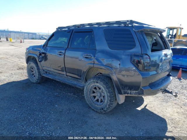 Photo 2 VIN: JTEBU5JRXJ5524974 - TOYOTA 4RUNNER 