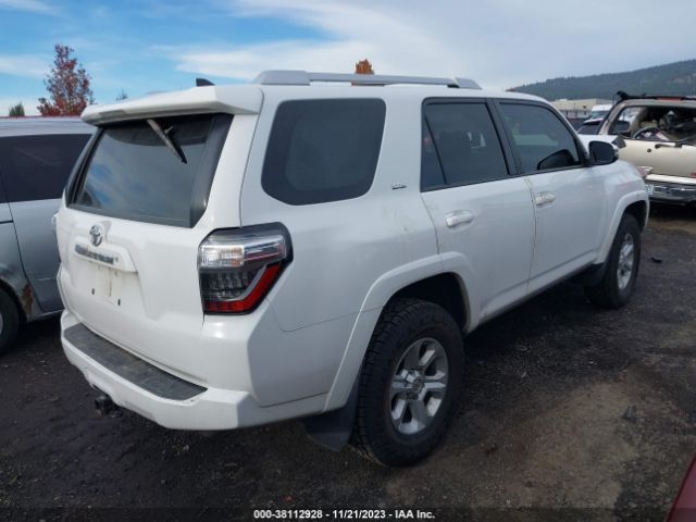 Photo 3 VIN: JTEBU5JRXJ5564651 - TOYOTA 4RUNNER 