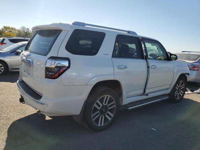 Photo 2 VIN: JTEBU5JRXJ5603237 - TOYOTA 4RUNNER SR 