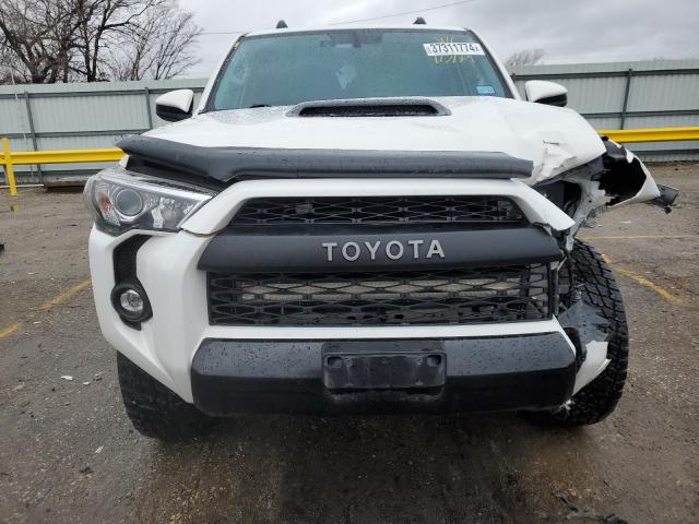 Photo 4 VIN: JTEBU5JRXK5667313 - TOYOTA 4RUNNER 