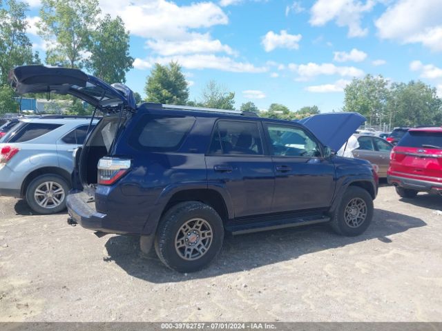 Photo 3 VIN: JTEBU5JRXK5675671 - TOYOTA 4RUNNER 