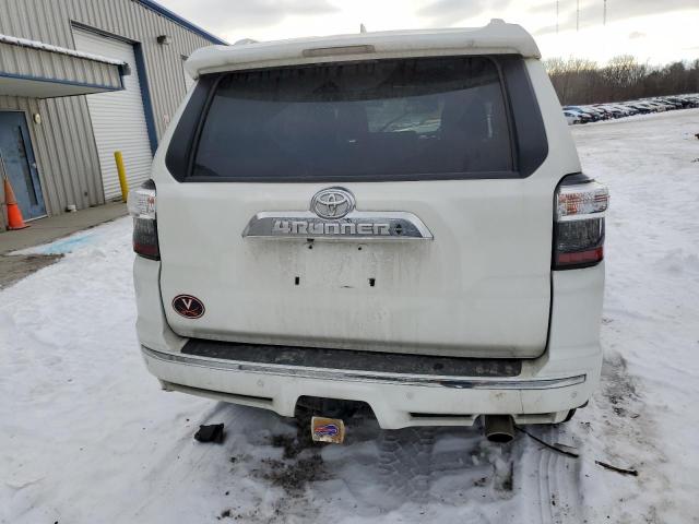 Photo 5 VIN: JTEBU5JRXL5799831 - TOYOTA 4RUNNER SR 