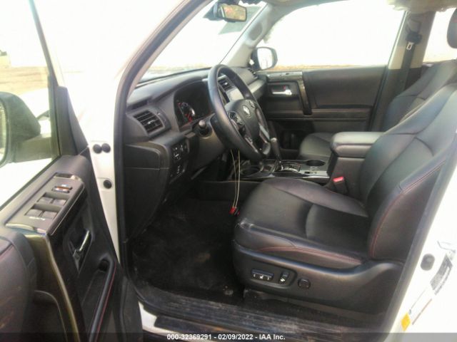 Photo 4 VIN: JTEBU5JRXL5833010 - TOYOTA 4RUNNER 