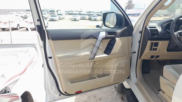 Photo 10 VIN: JTEBU9FJ3G5076404 - TOYOTA LAND CRUISER PRADO 