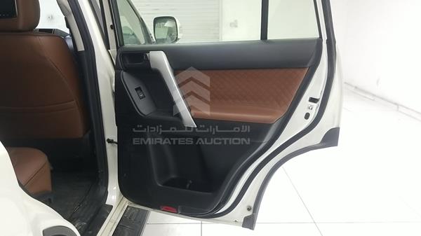 Photo 33 VIN: JTEBX9FJ6GK240592 - TOYOTA LAND CRUISER PRADO 