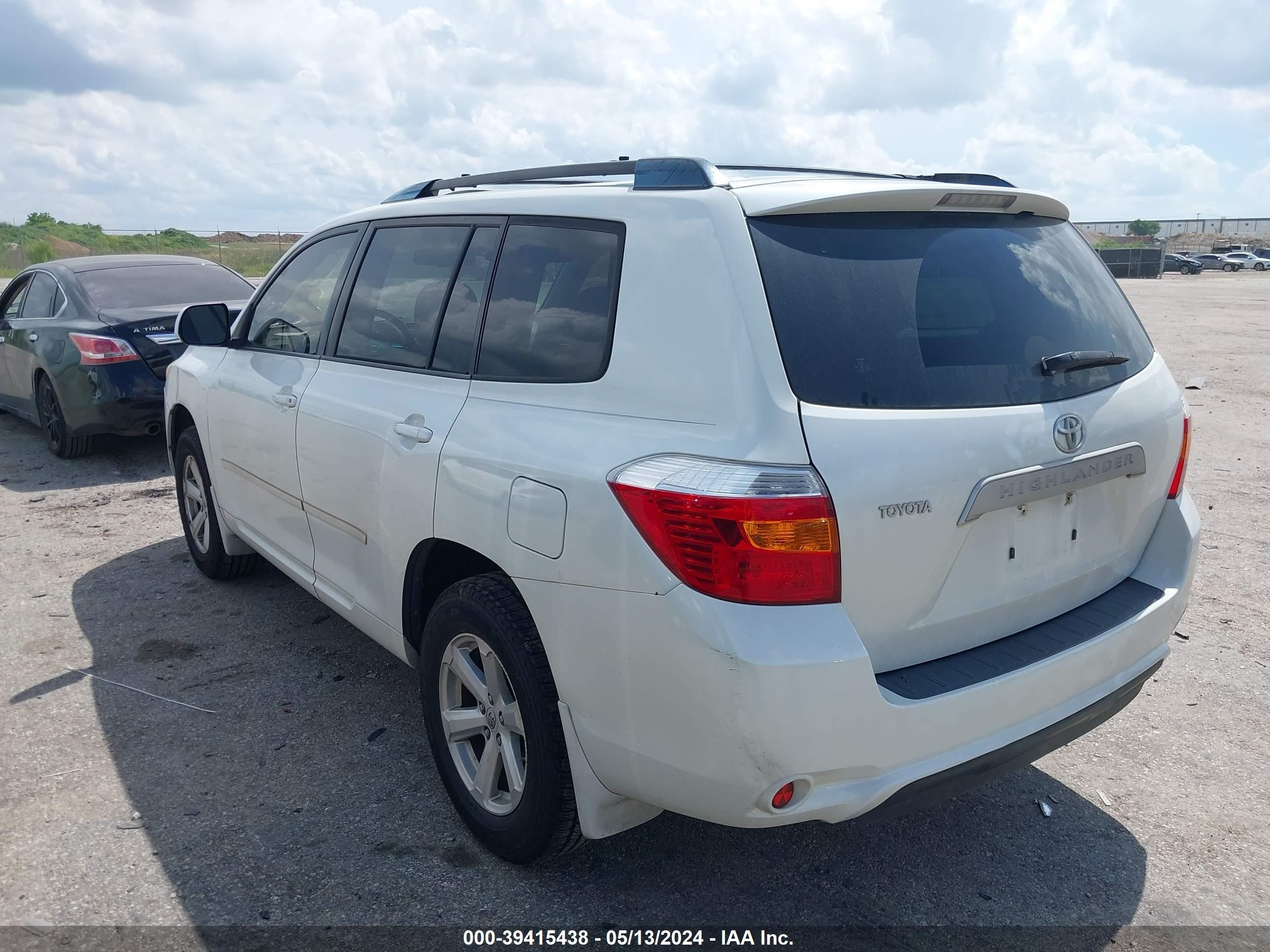 Photo 2 VIN: JTEDA41A992005661 - TOYOTA HIGHLANDER 