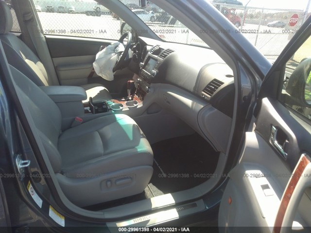 Photo 4 VIN: JTEDC3EH4C2010656 - TOYOTA HIGHLANDER HYBRID 