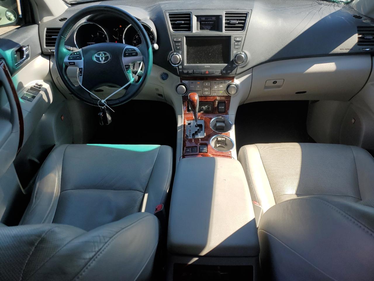 Photo 7 VIN: JTEDC3EH6C2010772 - TOYOTA HIGHLANDER 