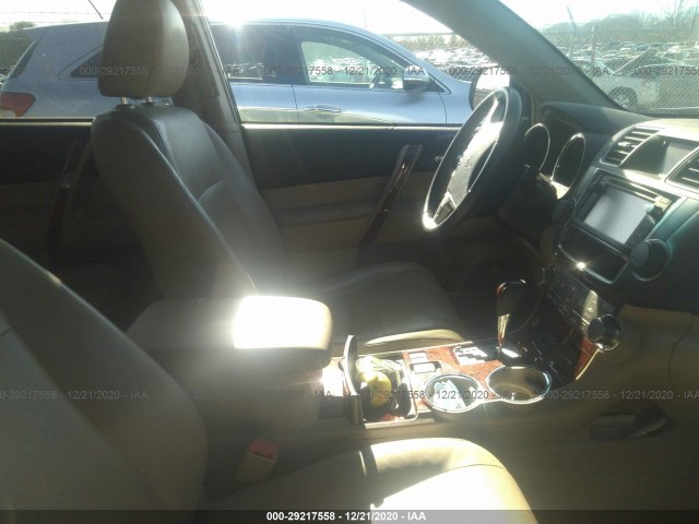 Photo 4 VIN: JTEDC3EH8D2012606 - TOYOTA HIGHLANDER HYBRID 