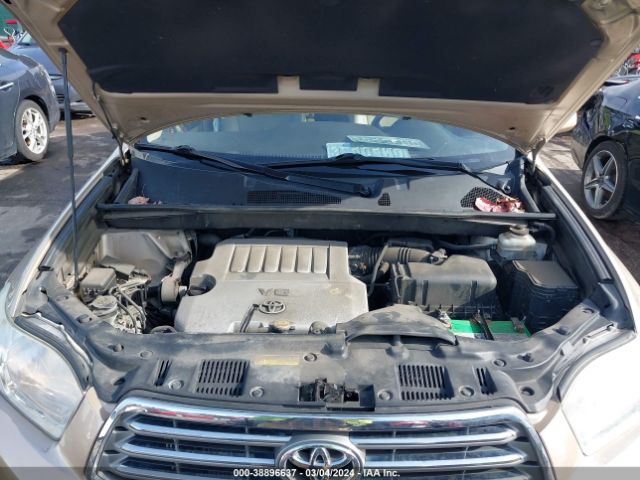 Photo 9 VIN: JTEDK3EH4A2155230 - TOYOTA HIGHLANDER 