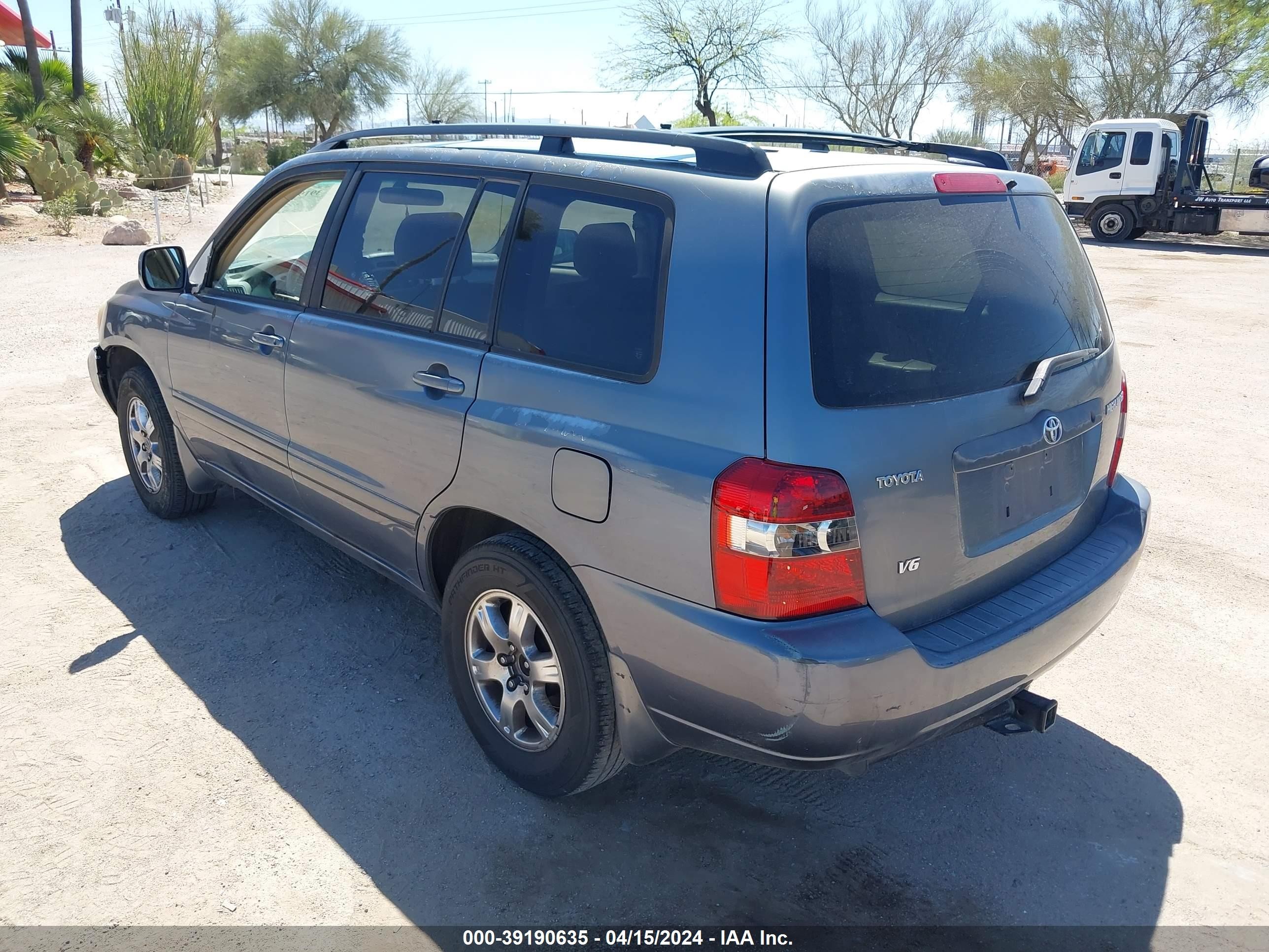 Photo 2 VIN: JTEDP21A250077651 - TOYOTA HIGHLANDER 