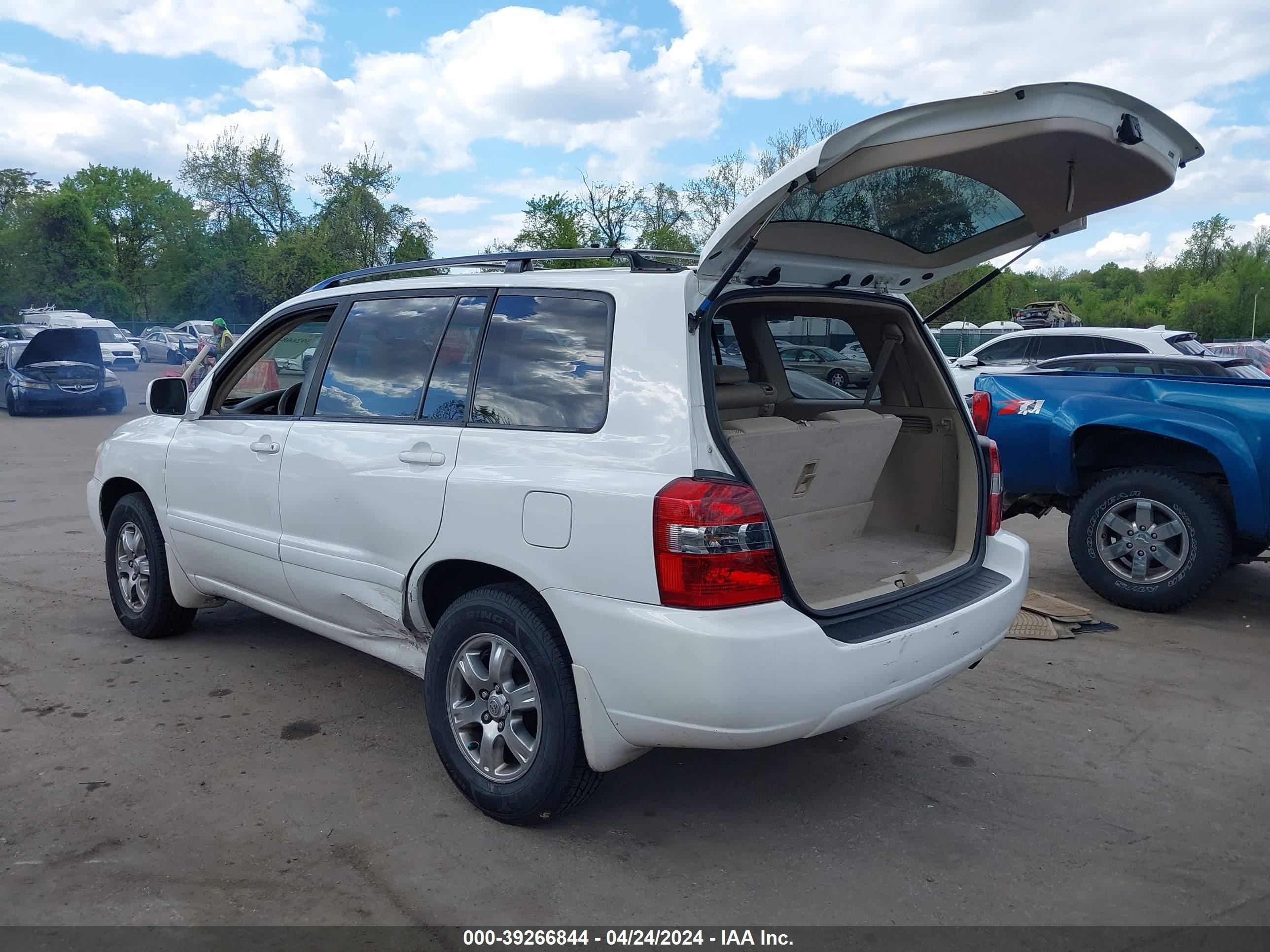 Photo 2 VIN: JTEDP21A940011953 - TOYOTA HIGHLANDER 