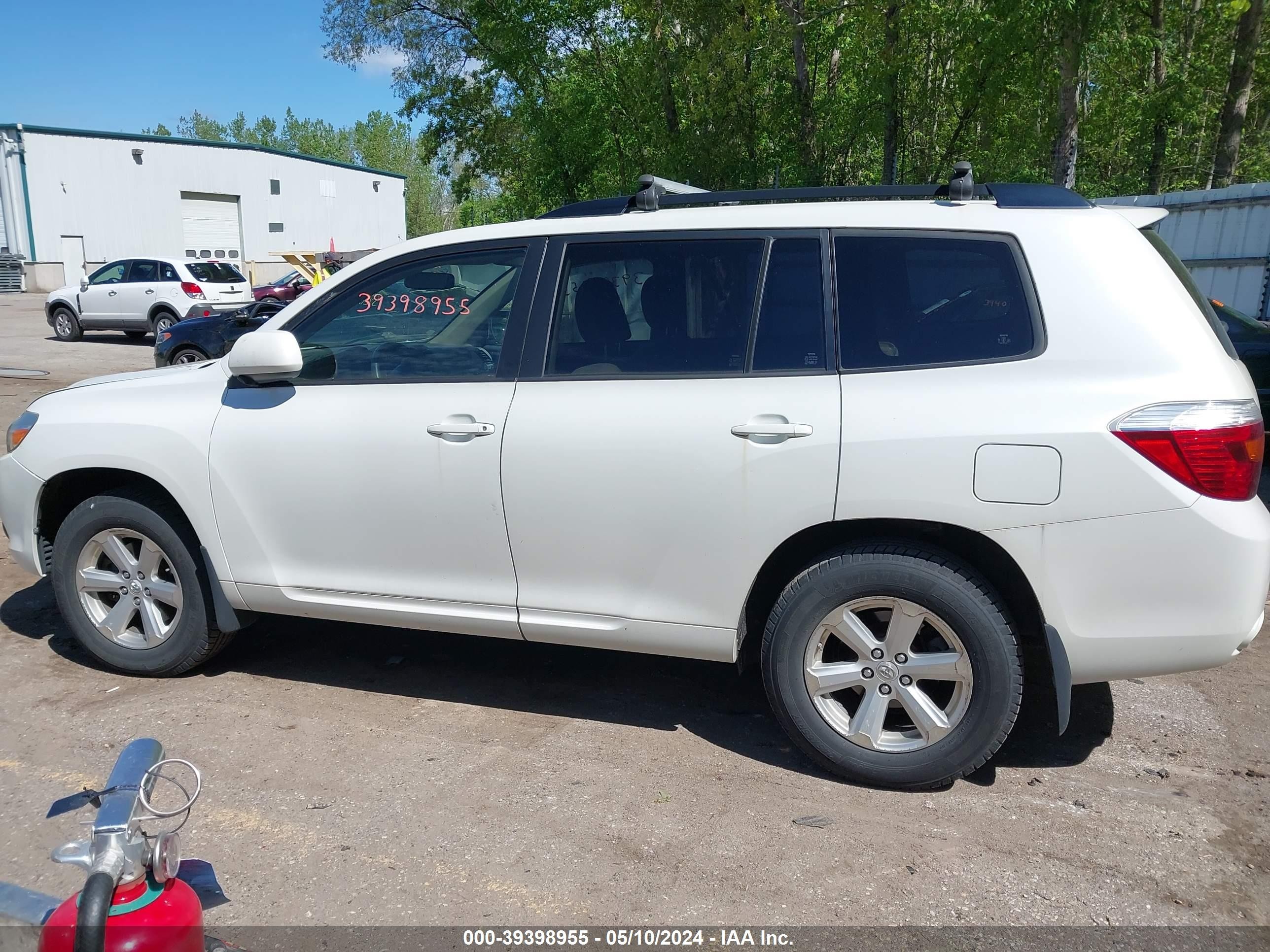 Photo 13 VIN: JTEDS41A182015242 - TOYOTA HIGHLANDER 