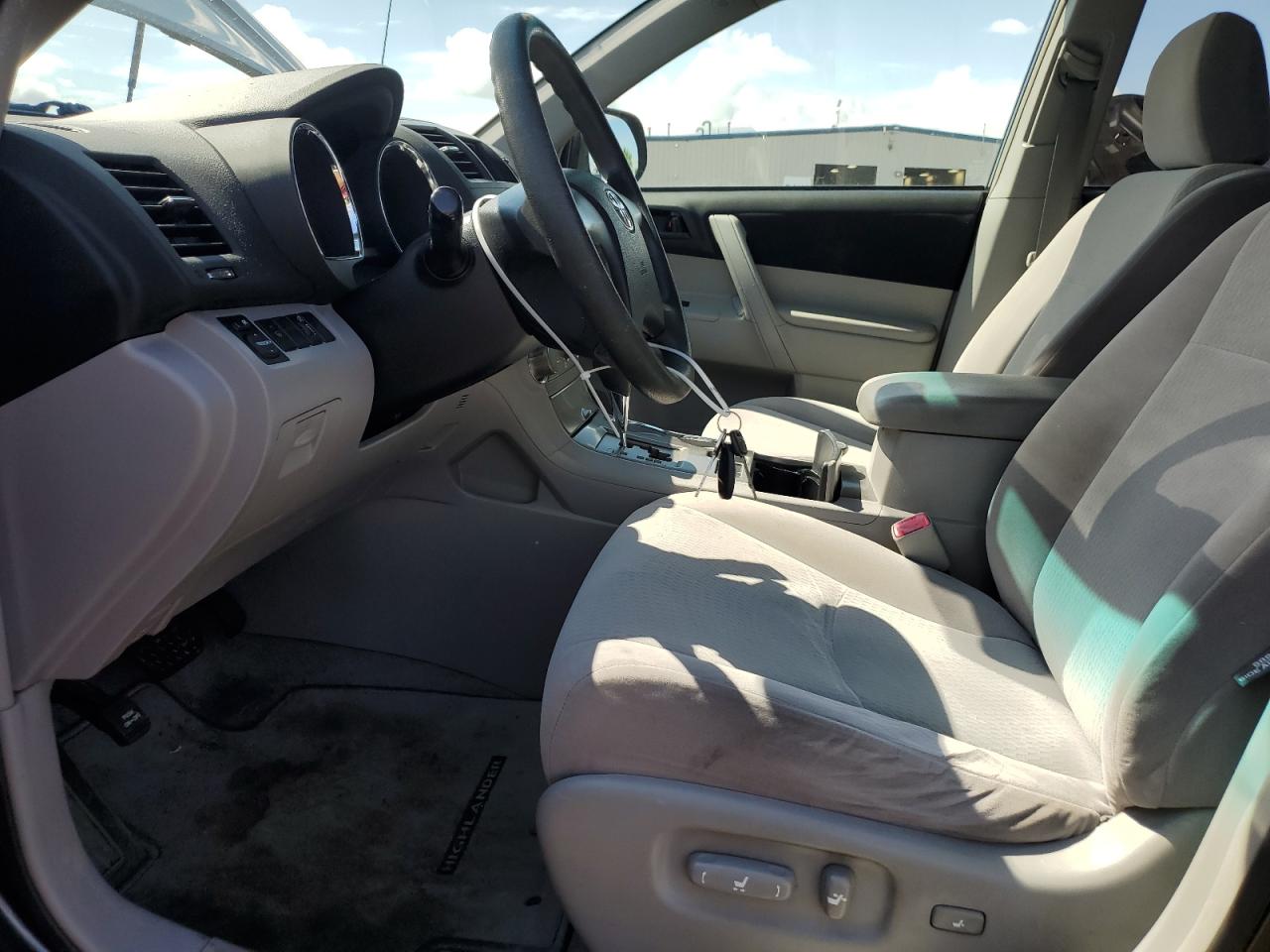 Photo 6 VIN: JTEDS41A282059380 - TOYOTA HIGHLANDER 