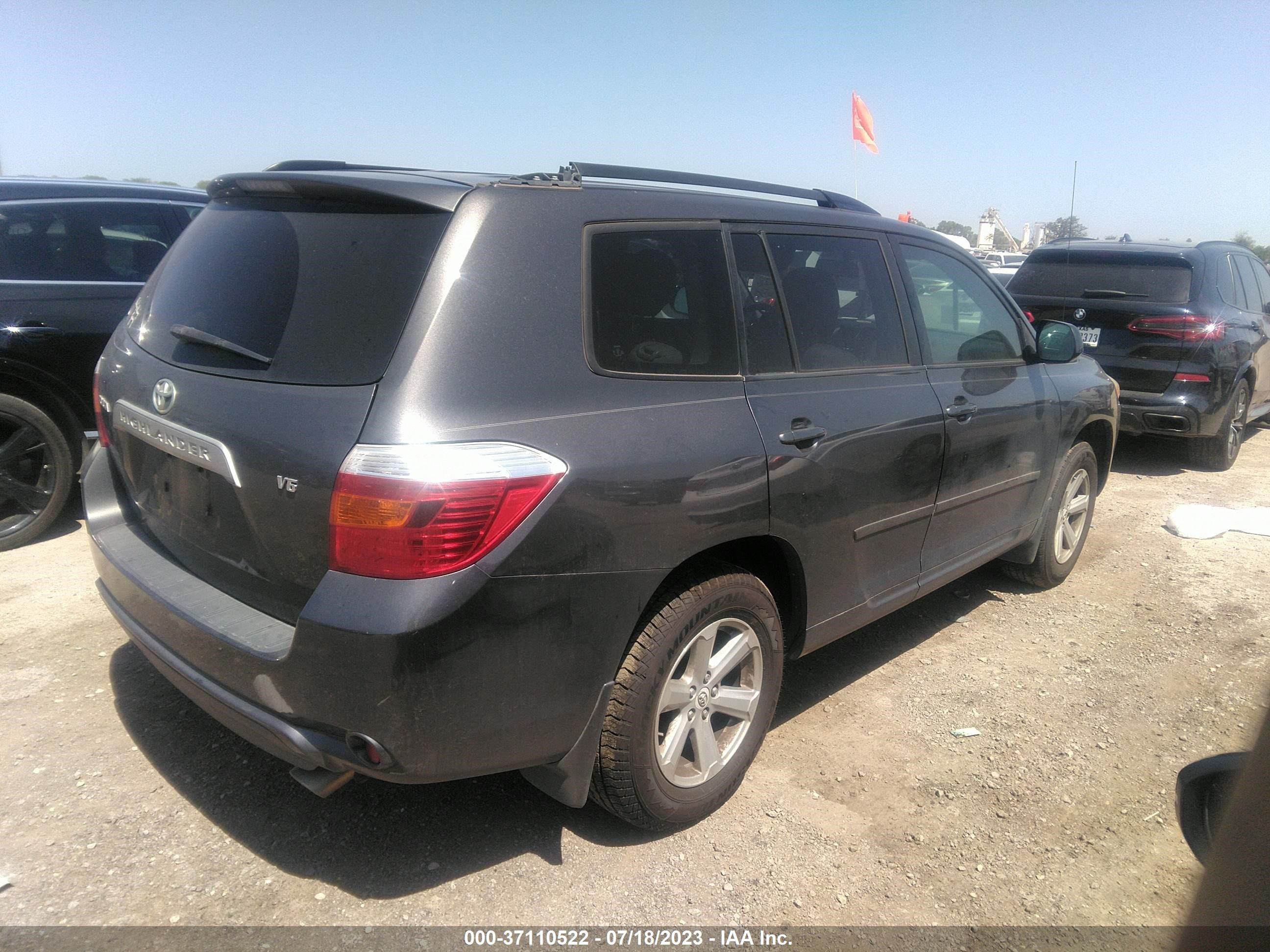 Photo 3 VIN: JTEDS41A382057122 - TOYOTA HIGHLANDER 