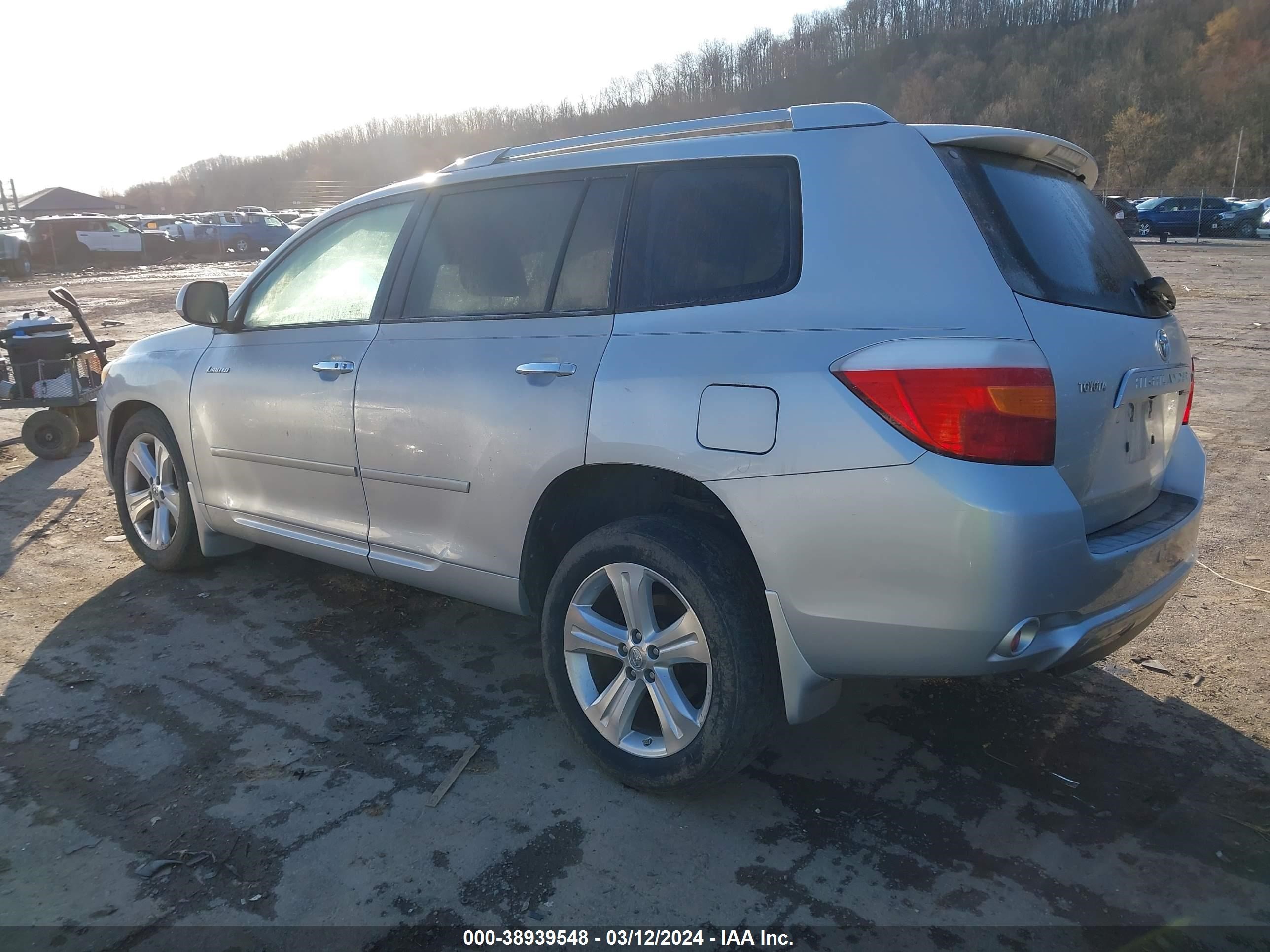 Photo 2 VIN: JTEDS42A182046375 - TOYOTA HIGHLANDER 