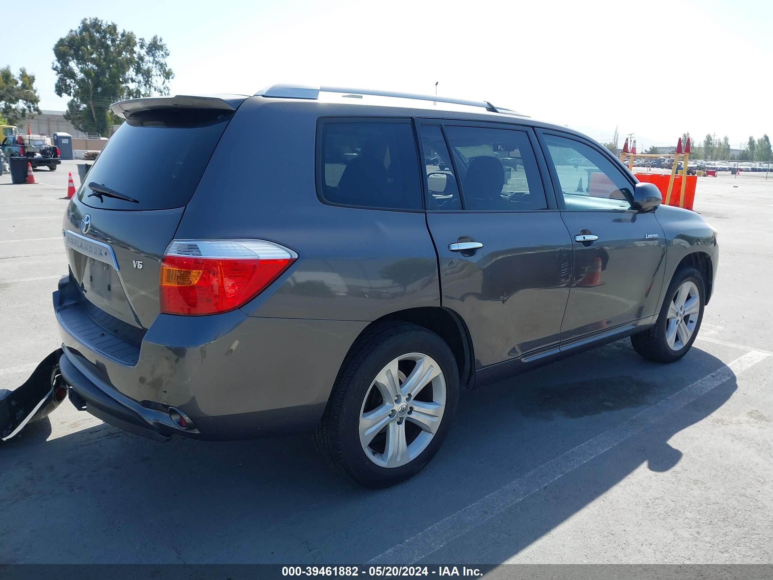 Photo 3 VIN: JTEDS42A582051286 - TOYOTA HIGHLANDER 