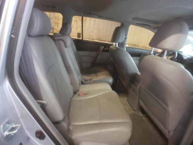 Photo 9 VIN: JTEDS42AX82027937 - TOYOTA HIGHLANDER 