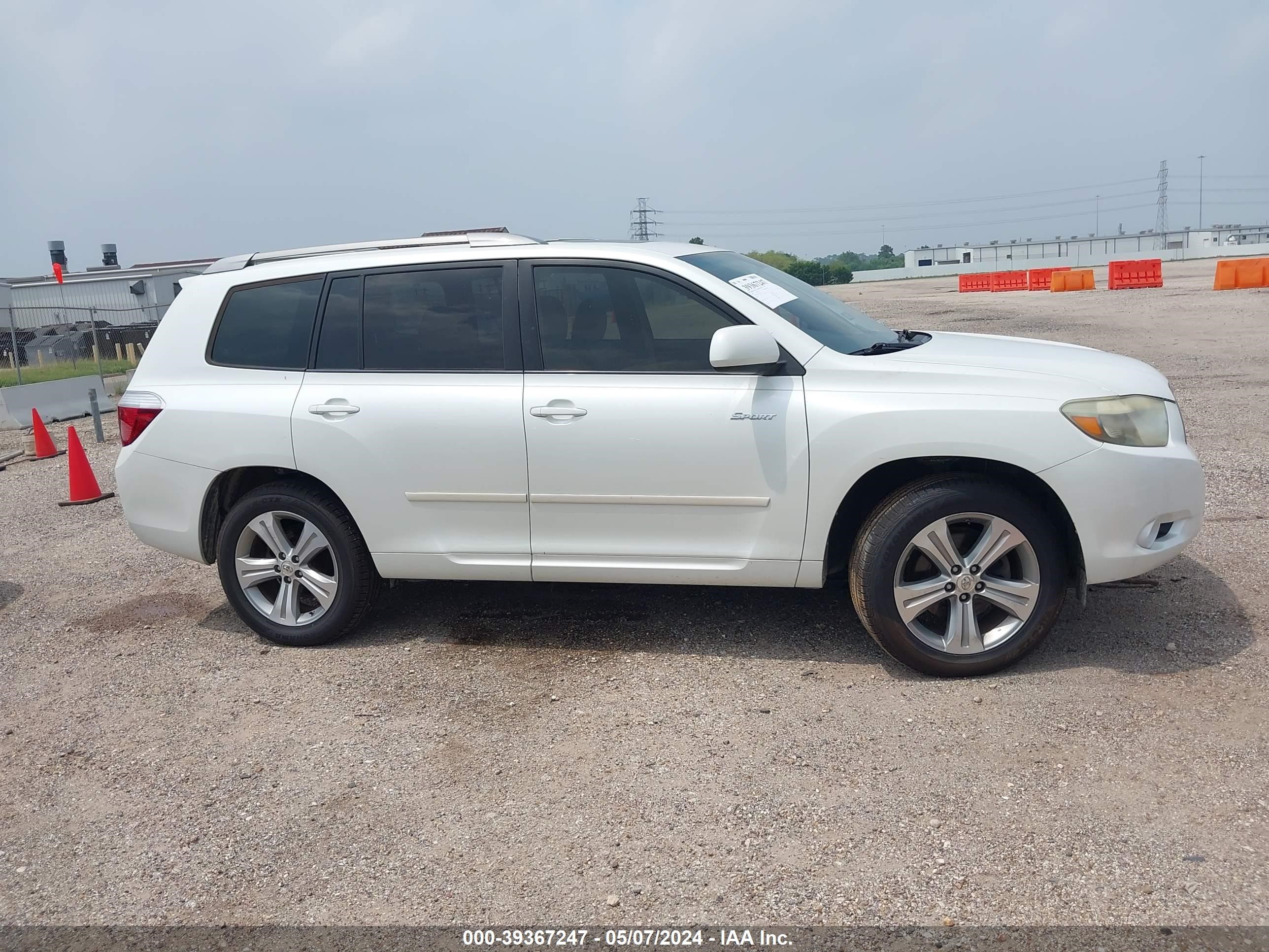 Photo 12 VIN: JTEDS43A182011012 - TOYOTA HIGHLANDER 