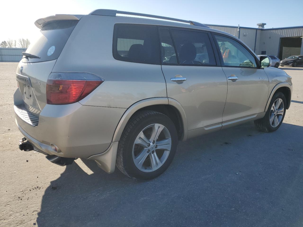 Photo 2 VIN: JTEDS43A282042558 - TOYOTA HIGHLANDER 