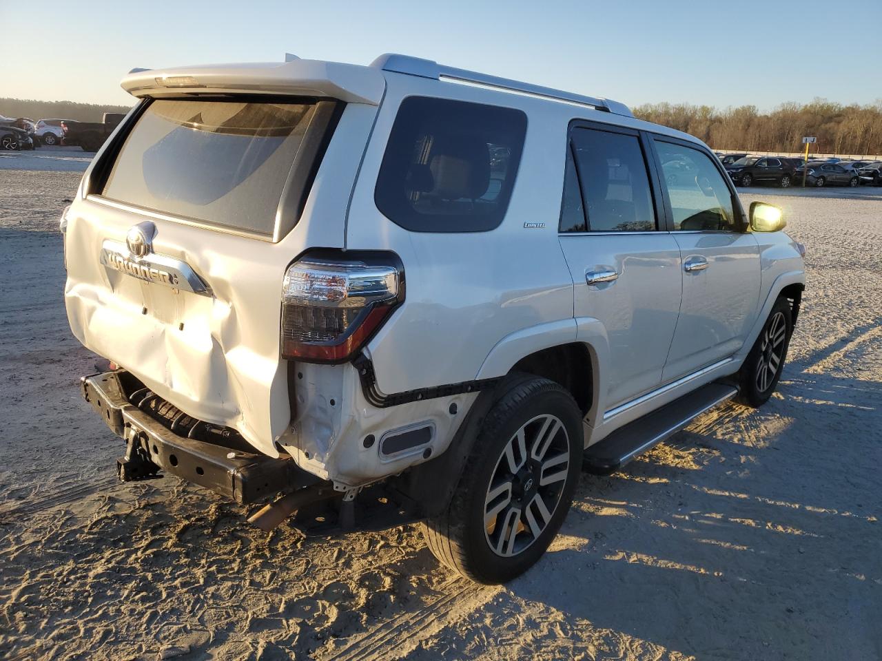 Photo 2 VIN: JTEDU5JR0M5246180 - TOYOTA 4RUNNER 