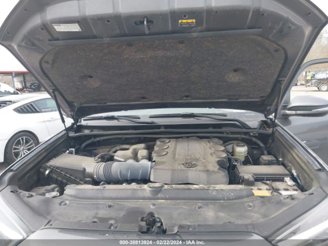 Photo 9 VIN: JTEDU5JR1N5274362 - TOYOTA 4RUNNER 