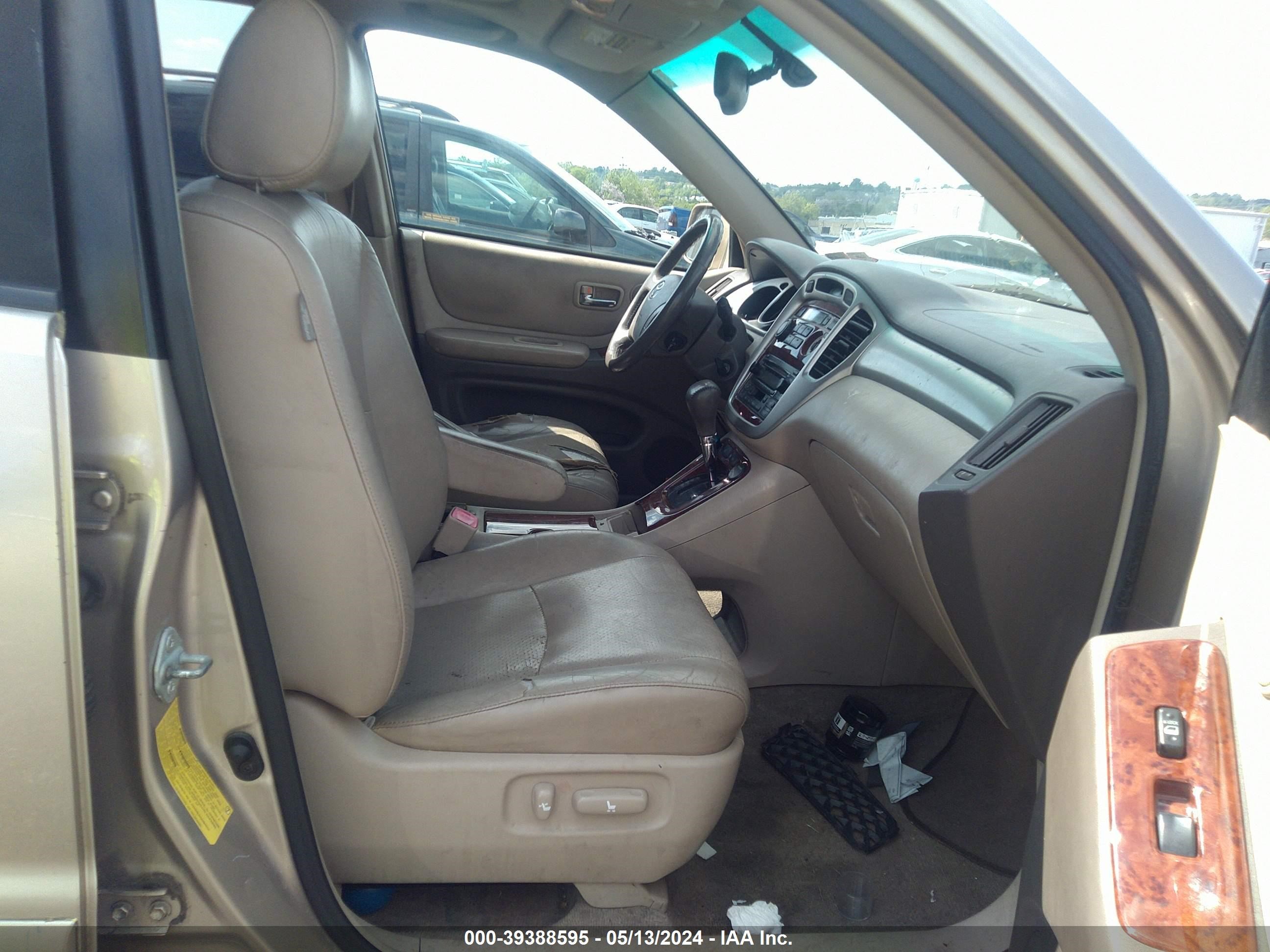 Photo 4 VIN: JTEDW21A260003800 - TOYOTA HIGHLANDER 