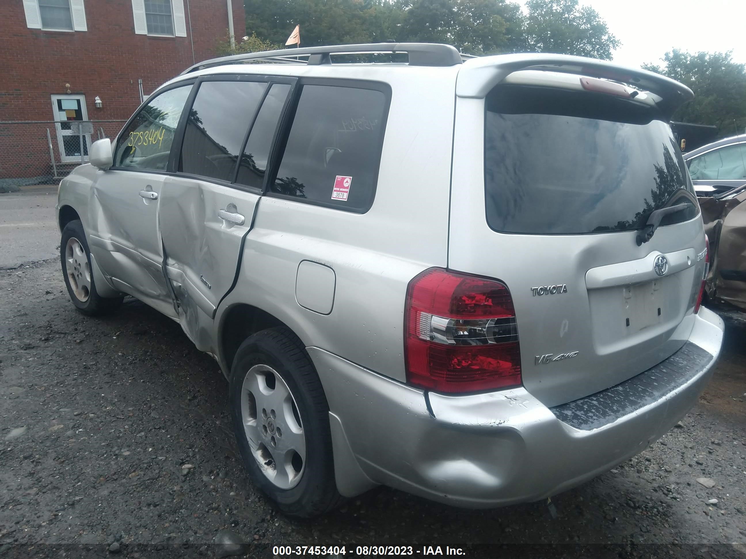 Photo 3 VIN: JTEEP21A270223554 - TOYOTA HIGHLANDER 