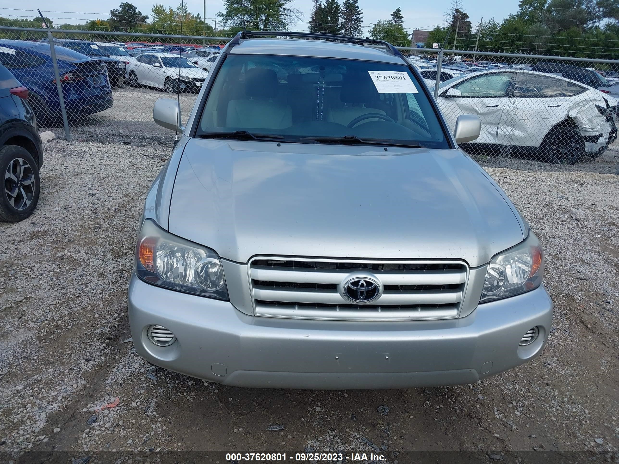 Photo 11 VIN: JTEEP21A850114660 - TOYOTA HIGHLANDER 